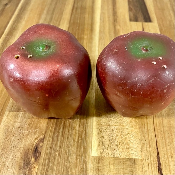 Vintage Apple Ceramic Salt and Pepper Shakers Dark Red - Picture 3 of 10